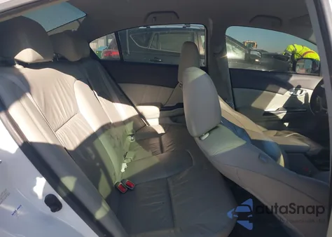 2012 Honda Civic Hybrid z USA, uszkodzony, nr VIN JHMFB4F39CS009686